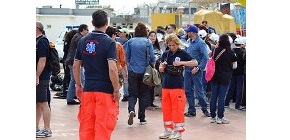 Altruismo e solidarietà, sono gli angeli arancioni di Torre a Mare .