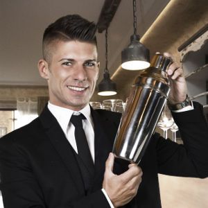 Pluricampione del mondo di Flair Bartending