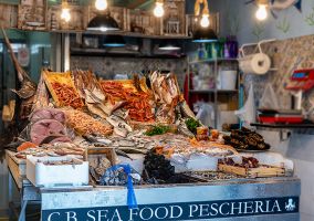 lavorazione del pesce palermo Ristorante Pescheria CB Sea Food