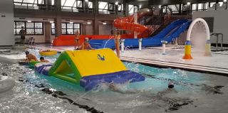 Aquamore – Piscina comunale di Villafranca di Verona Viale Olimpia, 1, 37069 Villafranca di Verona VR Piscina perfetta per grandi e piccini possibilità di mangiare, piccola area giochi per i bambini.